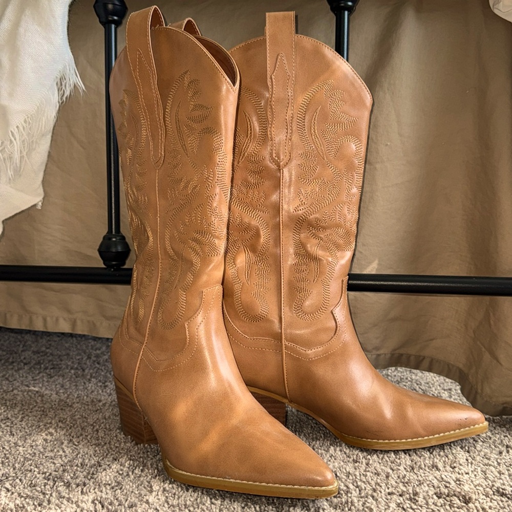 COPY - Tan heeled boots 8.5
